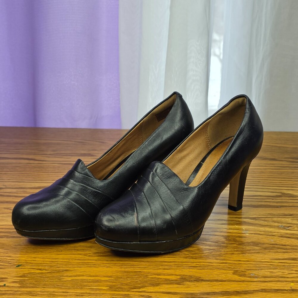 Clark's Delsi Joy Leather Platform Pumps